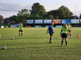 Eerste training S.K.N.W.K./D.Z.C. '09 Vrouwen 30+ seizoen 2024-2025 (5/57)